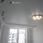 Одноуровневые потолки