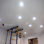 Одноуровневые потолки