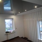 Одноуровневые потолки