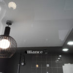 Одноуровневые потолки