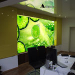 Натяжные стены